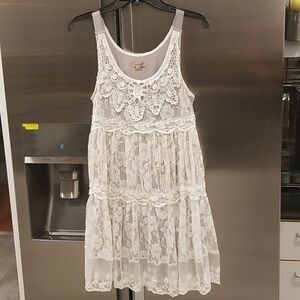 💕BEULAH💕 White Lace Sleeveless Dress